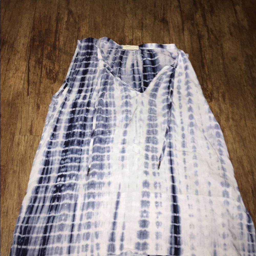Loose blue tie dye tank top/work top